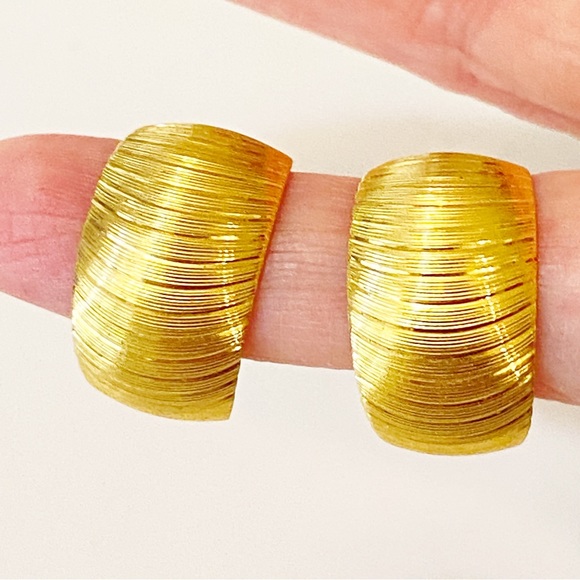 Vintage Earrings Half Loop Stud Gold Tone - Picture 5 of 8